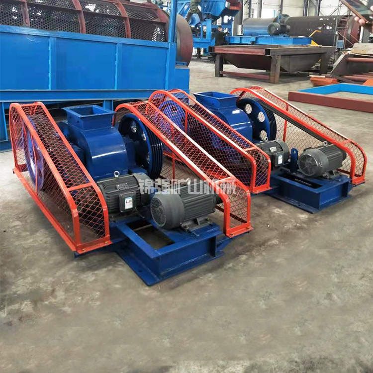 雙齒輥破碎機(jī)(圖1) 雙齒輥破碎機(jī)(圖1)