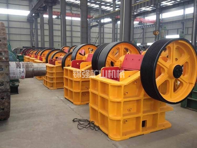 石頭粉碎機(jī)(圖1) 石頭粉碎機(jī)(圖1)